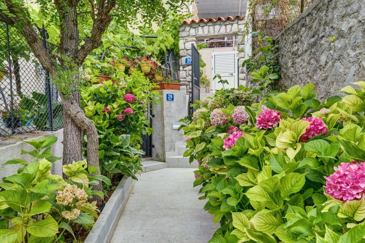 Apartments Ljubica Veli Lošinj Екстериор снимка