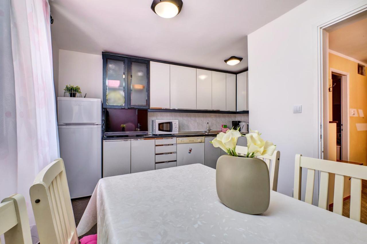 Apartments Ljubica Veli Lošinj Екстериор снимка